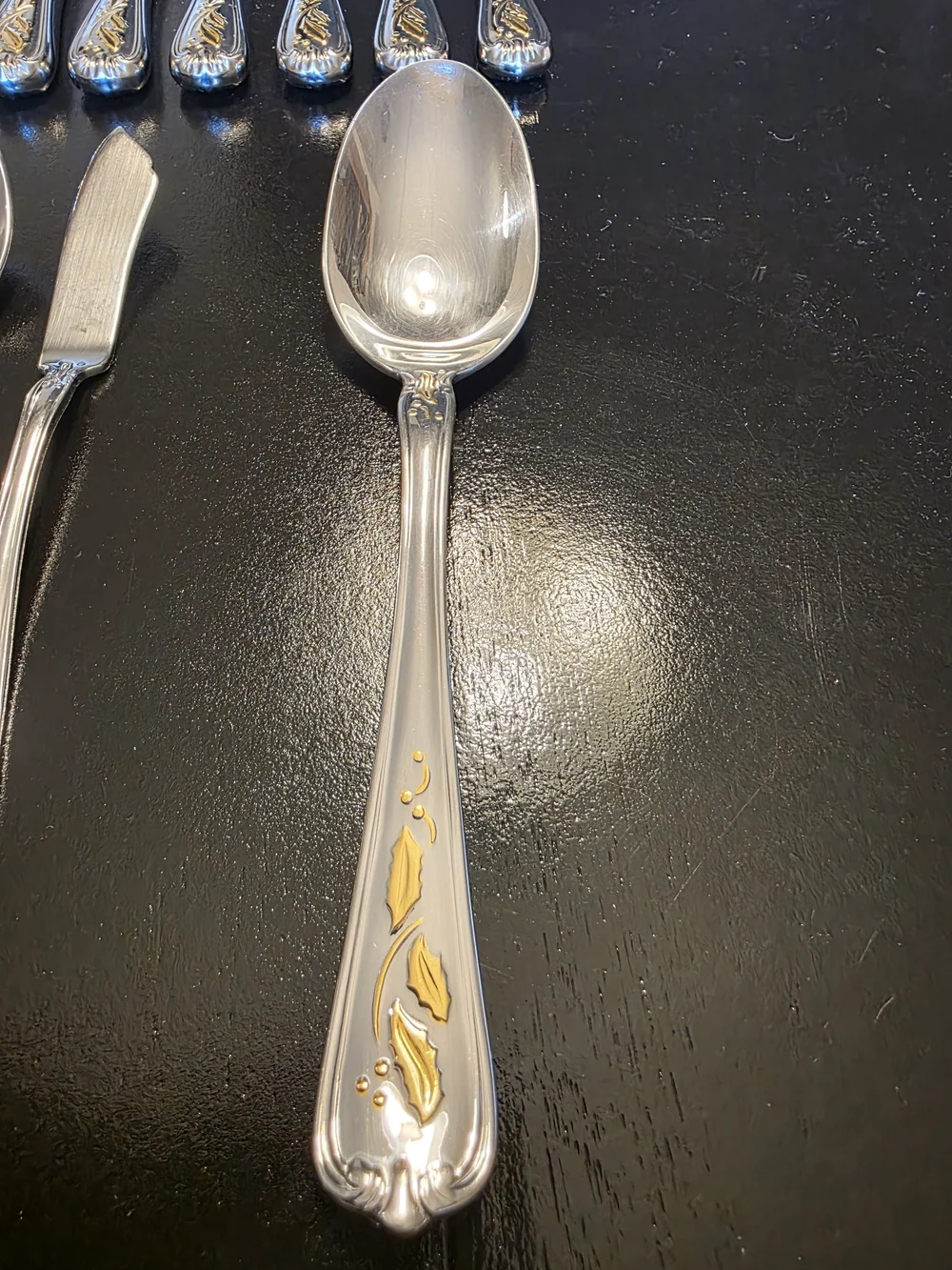 50 Piece Lenox Golden Holiday Stainless Flatware Setting For 9 Beautiful!!